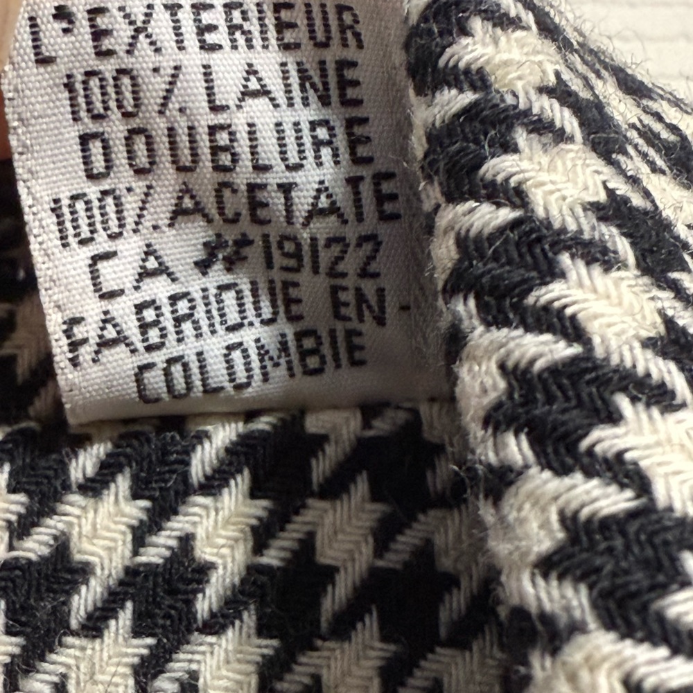 JH Collectibles Classic Black and White Houndstooth Women's Coat - Picture 7 of 8